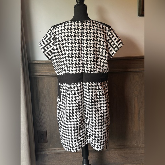 Shelby & Palmer Black and White Houndstooth Mini Dress - Picture 3 of 7